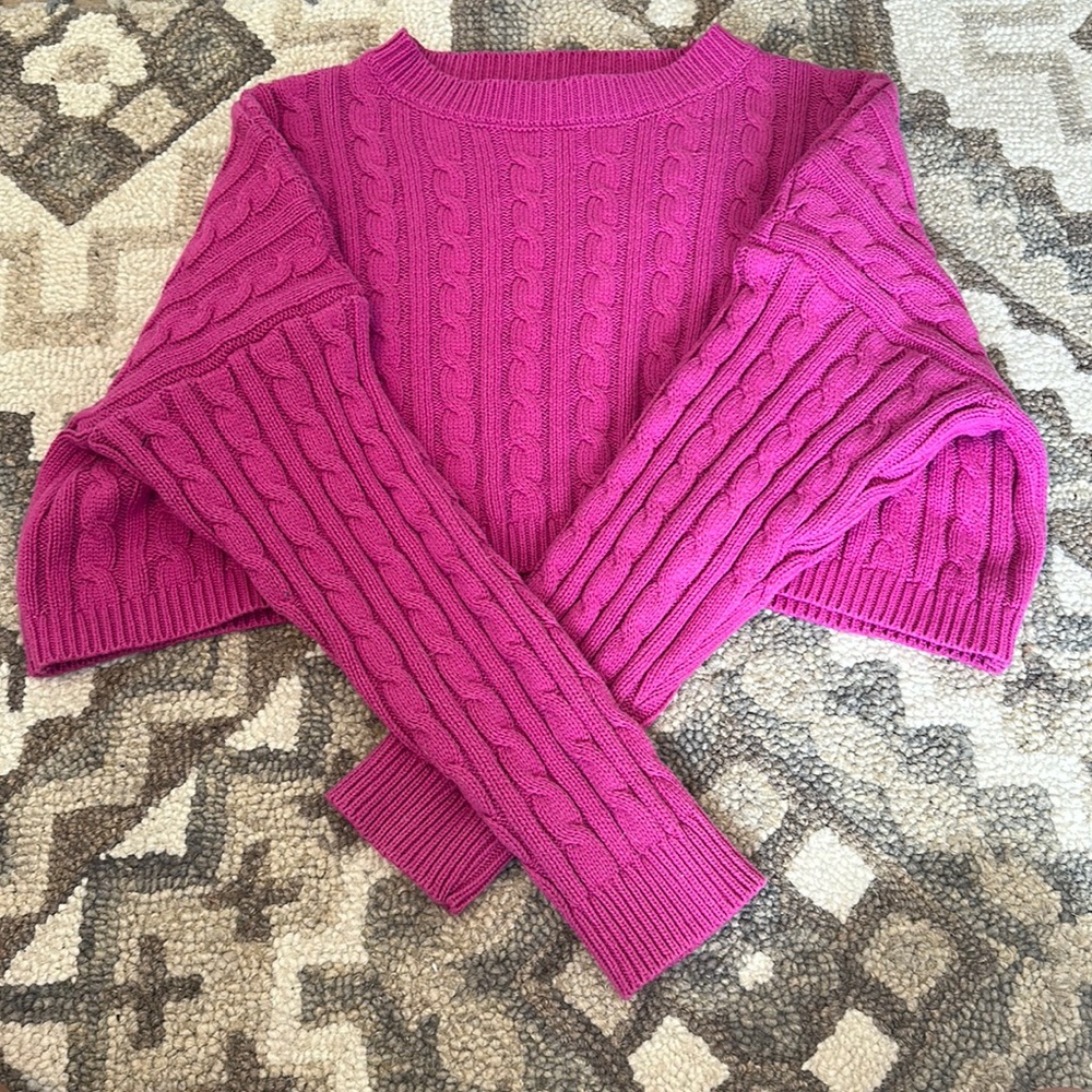 Super cropped purple knitted sweater
